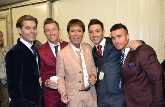 theovertones-with-cliff-richard